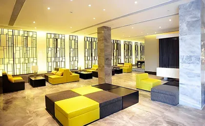 Mai Xinge Boutique Hotel - Free shuttle buses are provided between PVG Airport and Disneyland