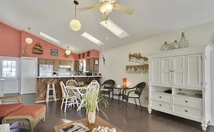 Bermuda Bungalow by Ryson Vacation Rentals