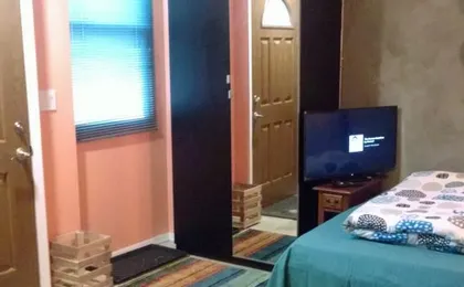 Private cozy studio in Jackson Heights