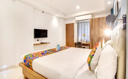 Fabhotel the Sun Suites