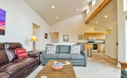 Rim Village H1