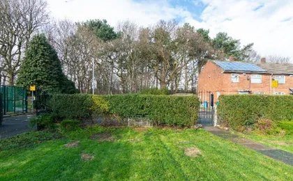 Beautiful 6 Bedrooms Holiday Home Near Manchester