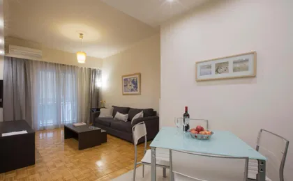 Apartment at Koukaki, 150m From the Metro by Yha