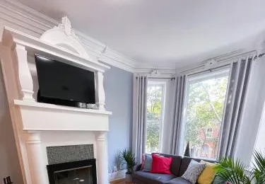 Perfect Wrigleyville Stay