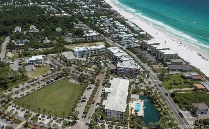 The Salty Dog on 30a: Modern Updates, 1 Minute to the Beach!