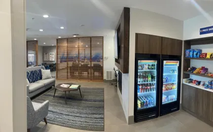 Holiday Inn Express & Suites Marquette