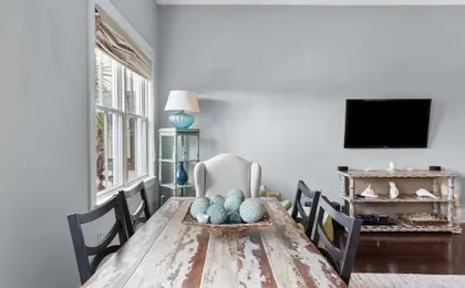 Salty Air & Blue Mountain Flair 3BR Condo w/ Pool, Balcony & Beach Access!