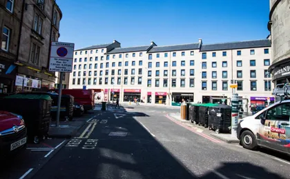 Montgomery Apartments - Crighton