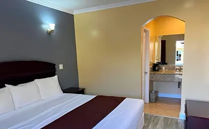 Carlton Motor Lodge