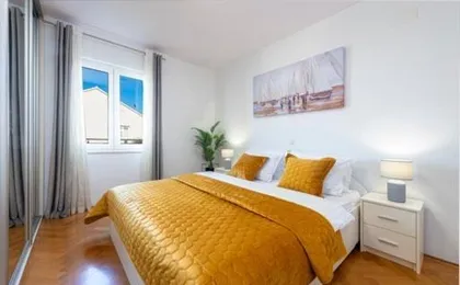 Goldensky New Apartment