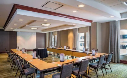 Courtyard by Marriott Norfolk Downtown