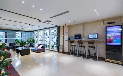 Lavande Hotel Beijing South Railway Station Yangqiao