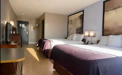 Super 8 by Wyndham Niagara Falls