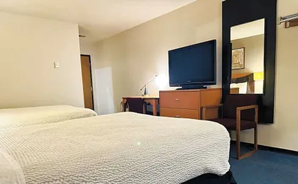 Travel Inn Watertown