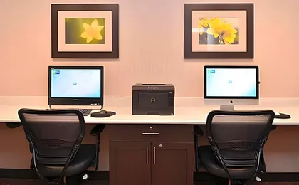 Holiday Inn Express Hotel & Suites Indianapolis W - Airport Area By IHG