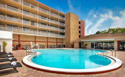 Ramada by Wyndham Tampa Westshore Airport South