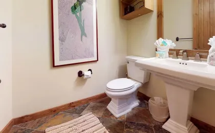 Snowcreek VI The Lodges 1130 Pet-Friendly, Beautiful and Spacious, Garage and Washer Dryer by RedAwning