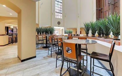 Drury Inn & Suites Phoenix Airport