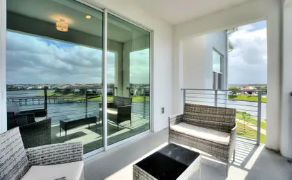 Storey Lake Resort 2bd Condo Overlooking Water #840 2 Bedroom Condo