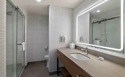 Hampton Inn & Suites by Hilton Corona