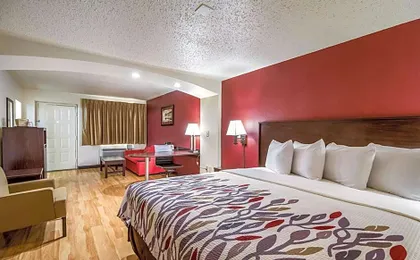 Red Roof Inn Houston East - I-10