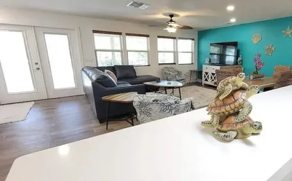 Bahama Mama House 4 Bedroom Home by RedAwning