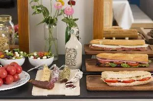 The Conica Deluxe Bed & Breakfast (Adults only)
