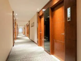 Lavande Hotel Wuhan Yijia Garden Expo Park