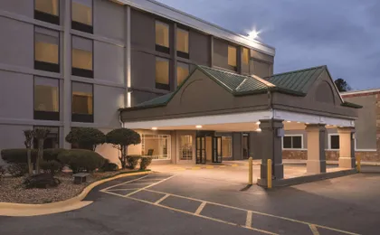 Country Inn & Suites By Radisson, North Little Roc