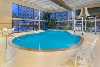 Ramada Paintsville