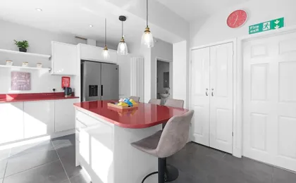 Spacious 5 Bedroom Family Home in Harrow