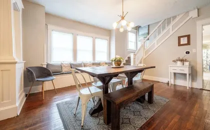 Spacious Duplex for 14 in Downtown