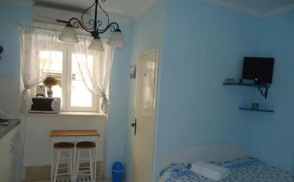 Dubrovnik Cozy Central Studio with Street View