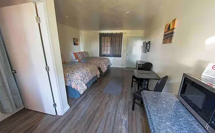 Pacific City Inn