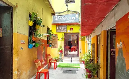 Goroomgo Teerth Guest House Near Kashi Vishwanath Temple Varanasi