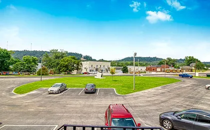Horse Cave Motel