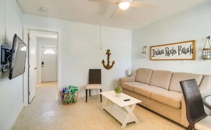 Indian Rocks Beach Unit - Steps From the Shoreline