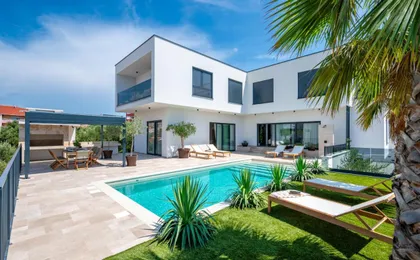 Luxury Villa Olivetum with Heated Pool, Sea View & Sauna - Okrug Gornji