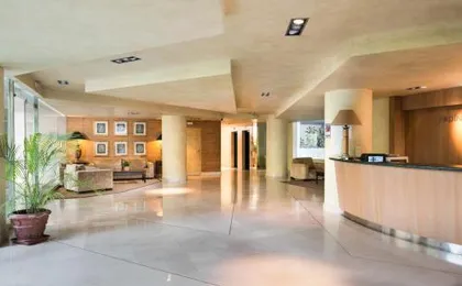 MARBELLA CITY BEACHFRONT WITH SEA VIEW
