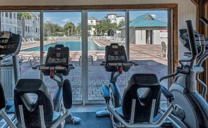Pool, Fitness Center & Central Location