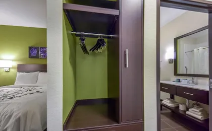 Sleep Inn & Suites
