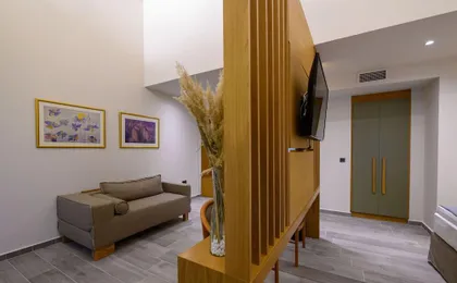 Denthis Hotel