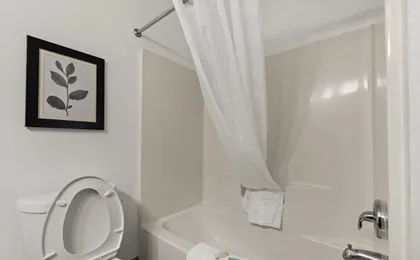 Country Inn & Suites by Radisson, Hinesville, Ga