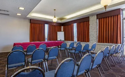 Best Western Plus King's Inn & Suites