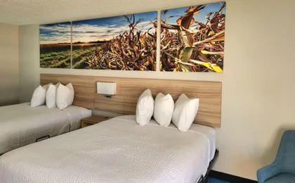 Days Inn & Suites by Wyndham New Iberia