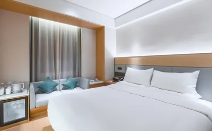 Ji Hotel (Shanghai Tangqiao Shimao Binjiang