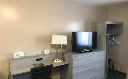 Dupont Suites