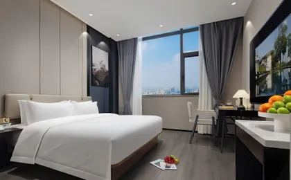 LAN HOTEL