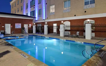Holiday Inn Express & Suites Royse City - Rockwall by IHG