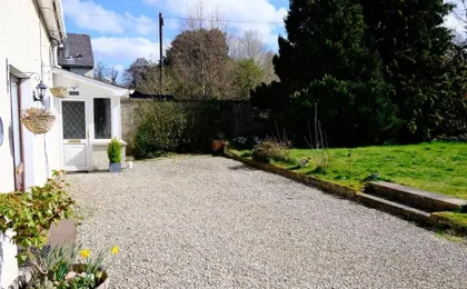 Lovely 1-bedroom apartment with free parking